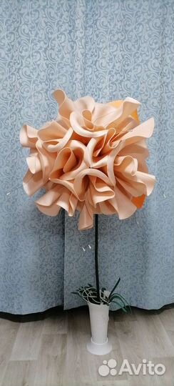 Напольный светильник-цветок