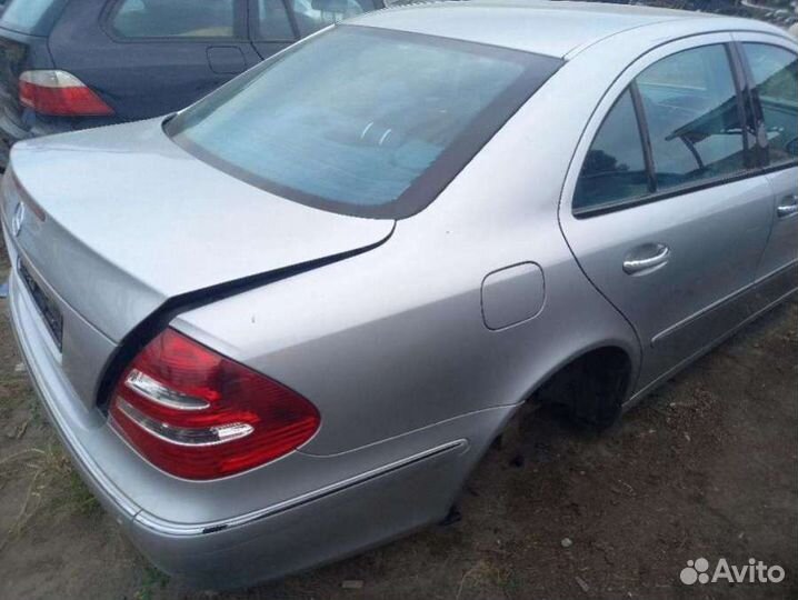 Крыло заднее правое Mercedes E W211 2004