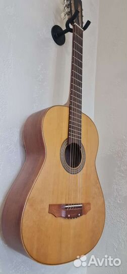 Гитара 6 струнная