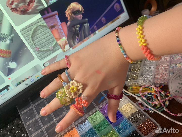 Украшения из бисера на заказ