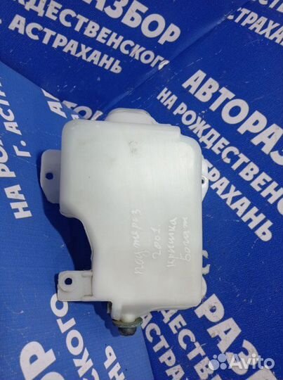 Бачок омывателя заднего стекла Mitsubishi Pajero 3