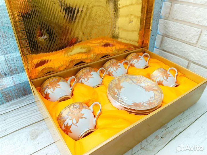 Набор столовой посуды новый