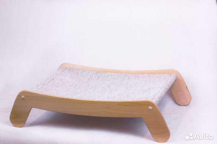 Лежанка для кошек и собак