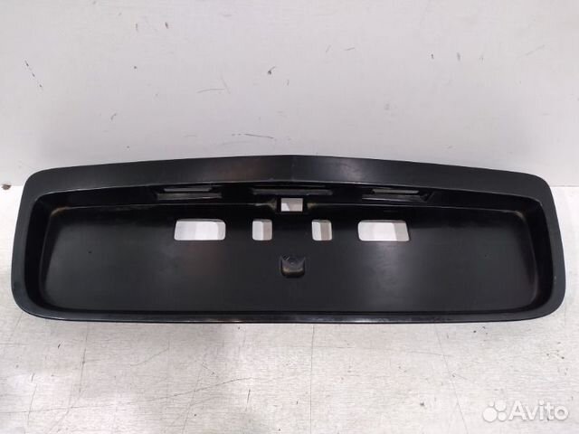 Накладка крышки багажника задняя Nissan Pimera P11