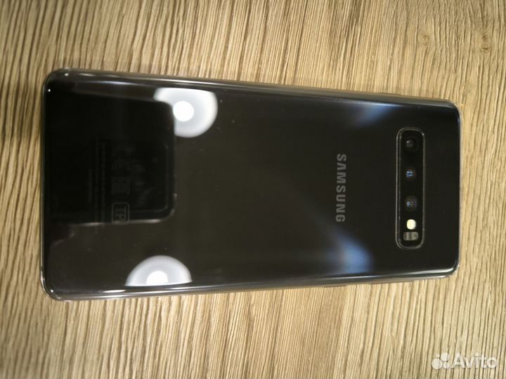 Samsung Galaxy S10, 8/128 ГБ