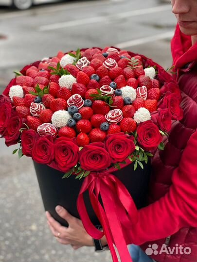 Подарок на 8 марта, цветы, тюльпаны