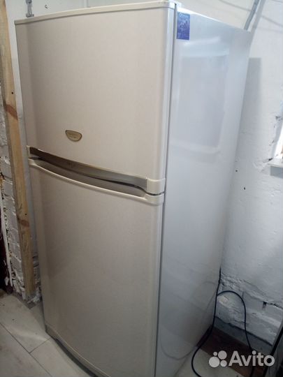 Холодильник Sharp SJ-48H-BE