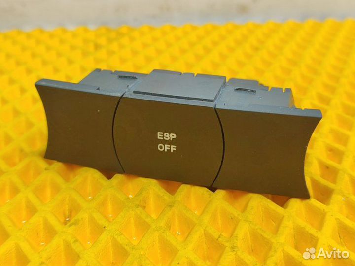 Кнопка курсовой устойчивости Volkswagen Touareg GP