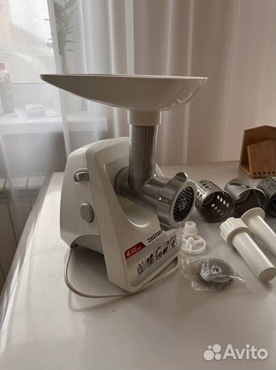 Мясорубка и шинковка для овощей Zelmer zmm1294sru