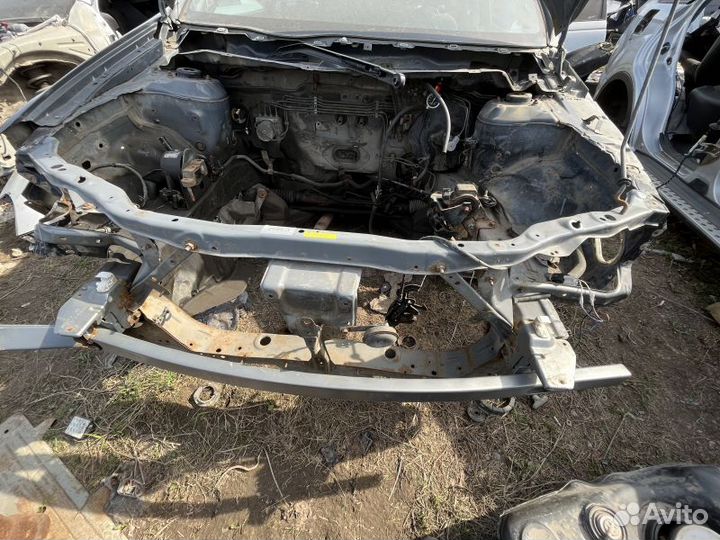 Передняя часть кузова Nissan Primera P12