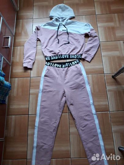 Новый спортивный костюм 42 р хлопок