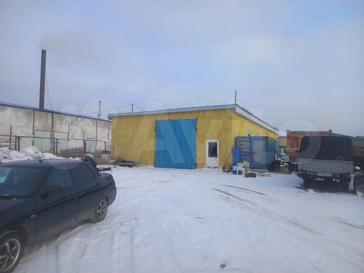 Склад, 448 м²