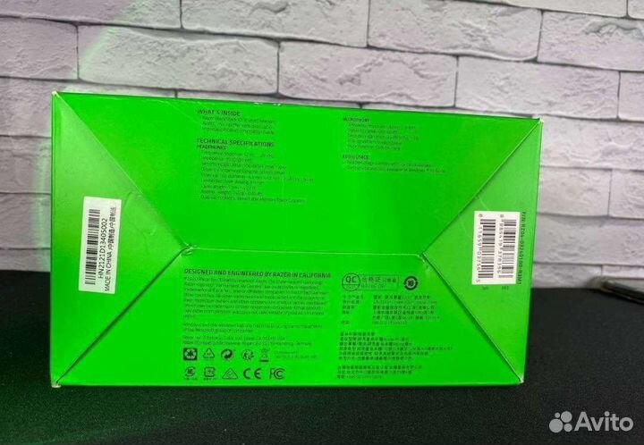 Игровые наушники Razer Black Shark v2