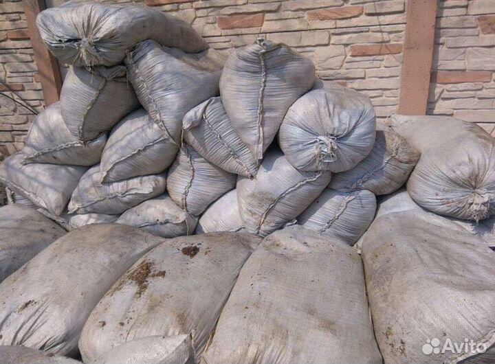 Навоз в мешках