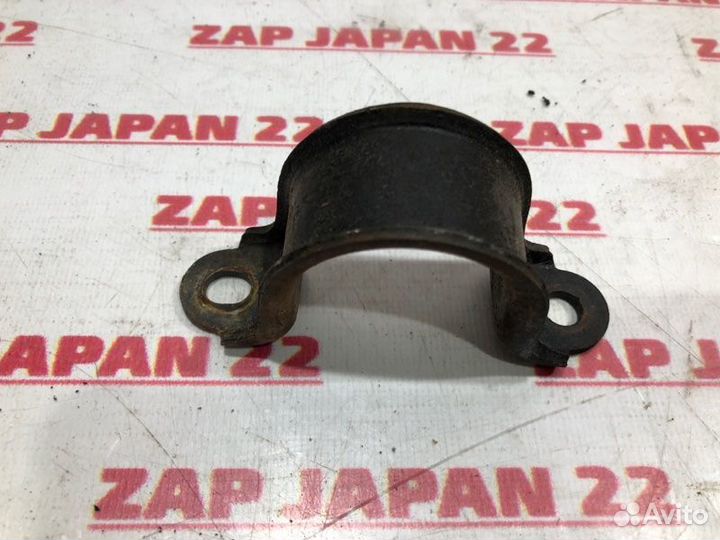 Крепление стабилизатора переднее Toyota Town Ace