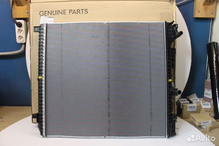 Радиатор охл. новый Genesis GV80 253L0T6000