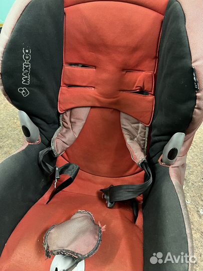 Автомобильное кресло maxi cosi