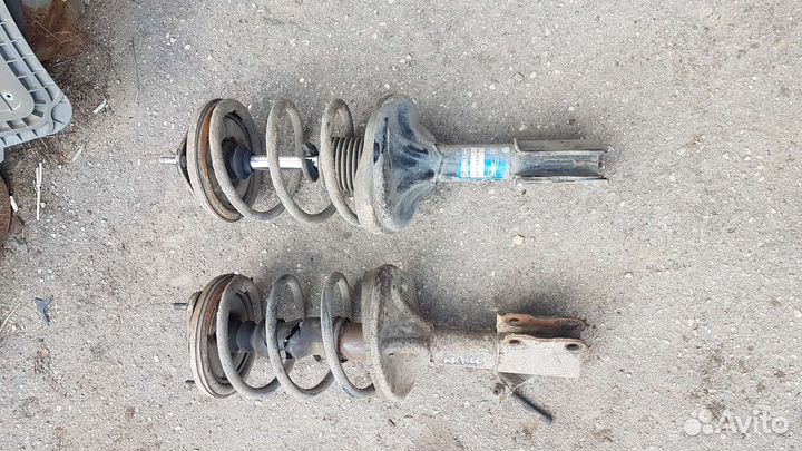 Амортизатор передний с пружиной mitsubishi lancer