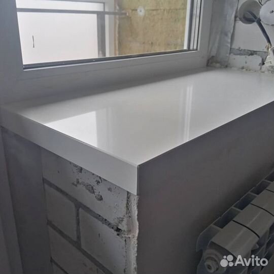 Подоконник из искусственного камня акрил и кварц