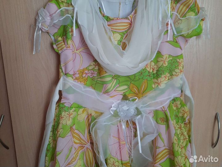 Платье на девочку 4-5лет
