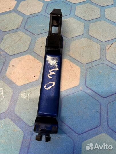 Ручка двери внешняя 3B0837207