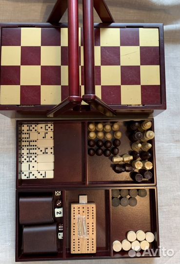 Шахматы 5 в 1.В деревянном боксе
