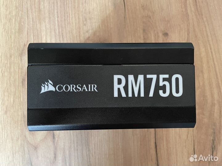 Блок питания Corsair RM750