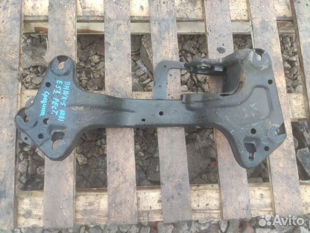 Траверса кпп Bmw X5 e53 рестайлинг