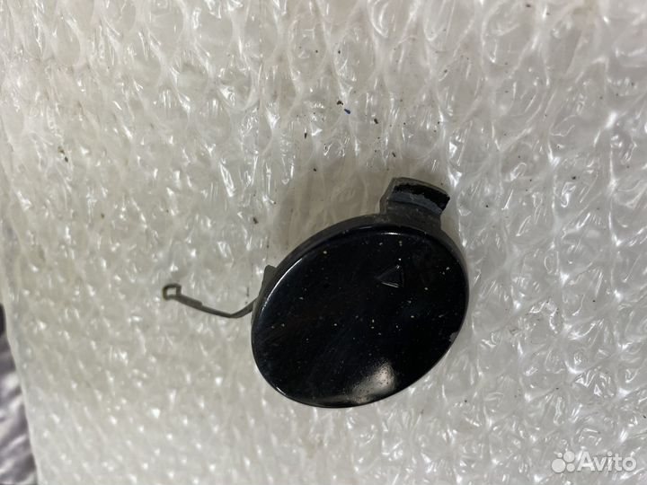 Заглушка буксировочного крюка Mitsubishi Colt Z30