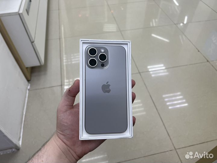 iPhone 15 Pro Max, 256 ГБ