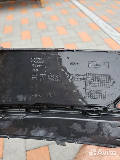 Решётка бампера дхо правая Audi 8T s line