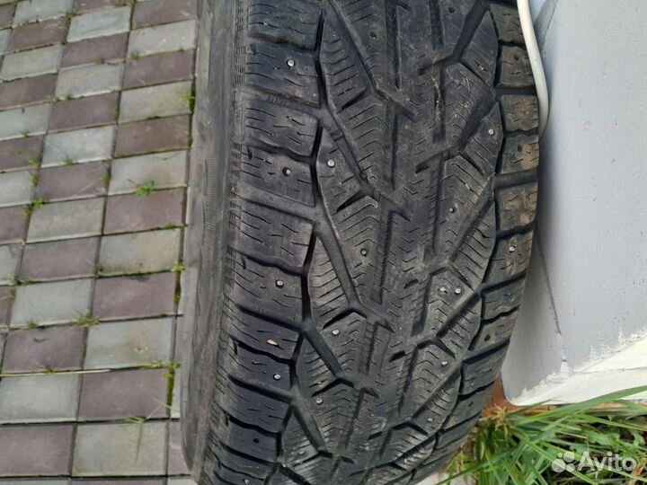 Kormoran SUV Stud 265/65 R17 116T