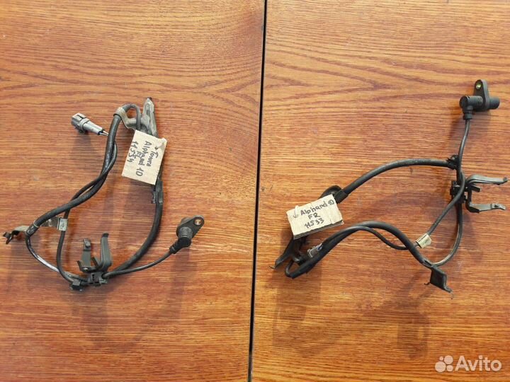 Датчик ABS Toyota Alphard H10