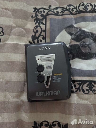 Кассетный плеер Sony walkman