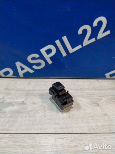 Блок управления стеклоподъемниками Toyota Mark Ii