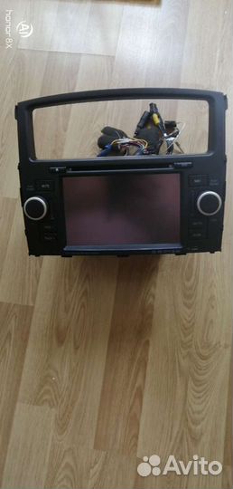 Головное устройство на Паджеро 4