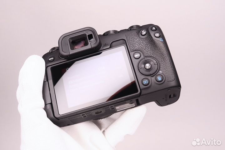 Фотоаппарат Canon EOS RP (body) +доп. акб