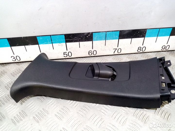 Б/У Накладка стойки центральной левой#001