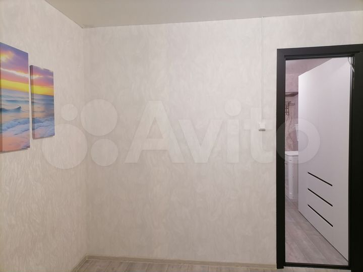 Комната 18 м² в 9-к., 3/5 эт.