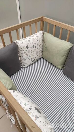 Бортики в кроватку новые