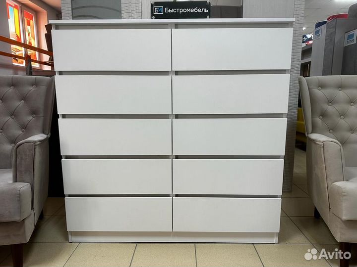 Комод белый высокий