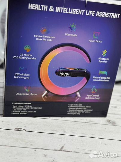 Универсальная световая и звуковая лампа 8в1