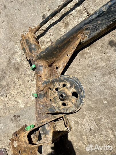 Балка задняя Volkswagen Passat B5+