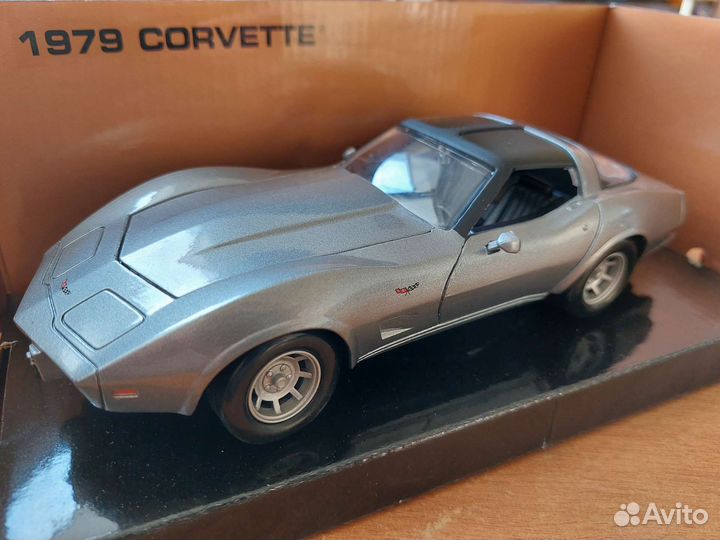 Модель автомобиля Chevrolet Corvette 1979 1:24