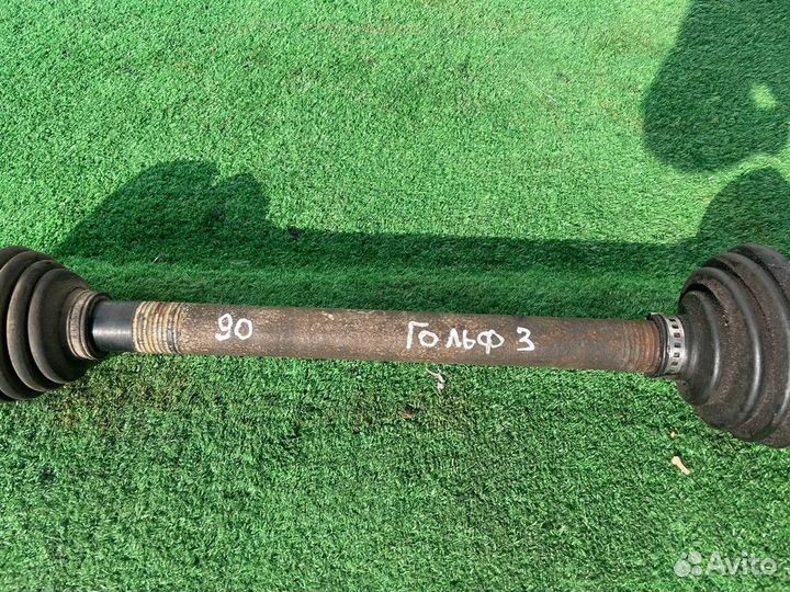 Полуось (привод) передняя левая L Volkswagen Golf