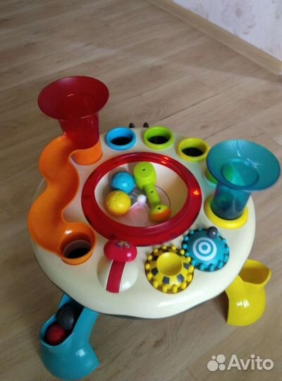 Развивающий стол