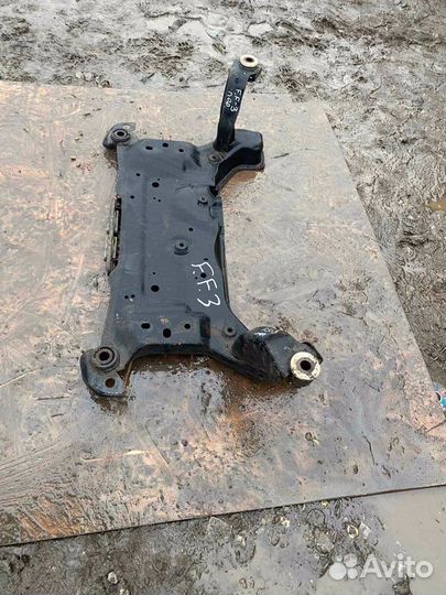 Подрамник передний Ford Focus 3