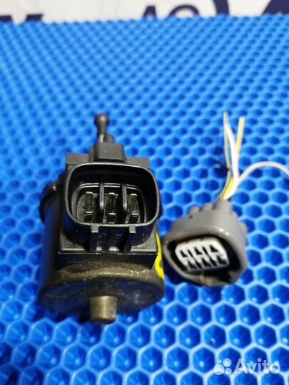 Электрокорректор фар Toyota Wish