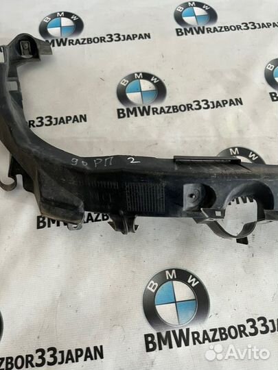 Кронштейн фар правый Bmw Е90 седан N53B30 2010