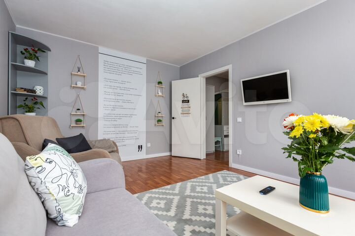 2-к. квартира, 63 м², 9/14 эт.